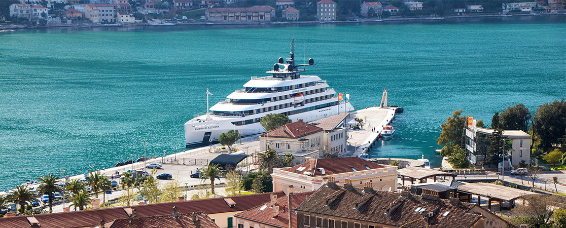 Azzurra_Docked.jpg