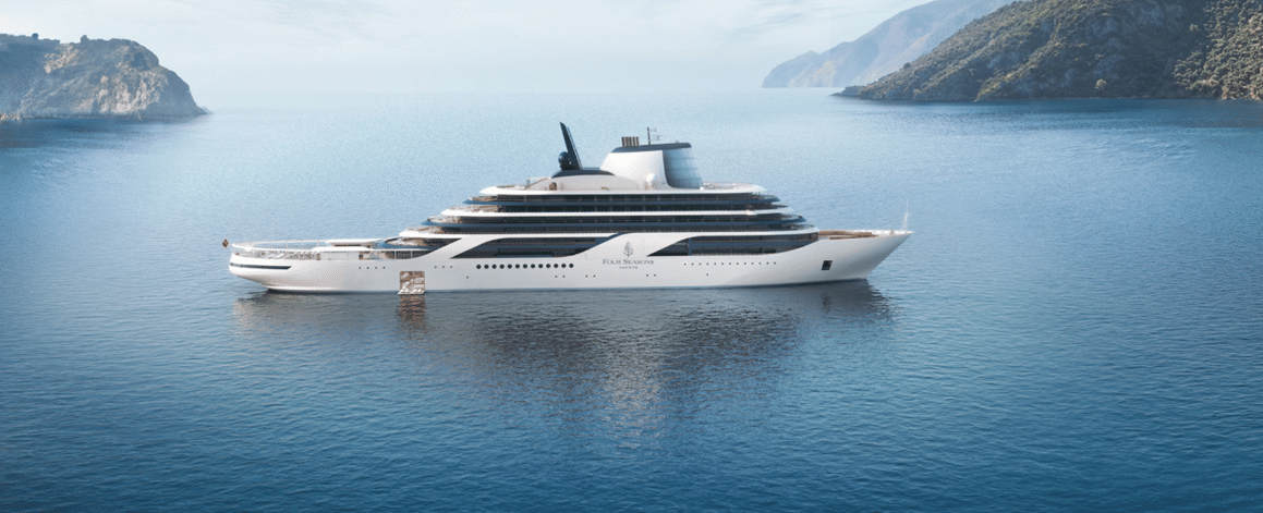 Four_Seasons_Yacht.png