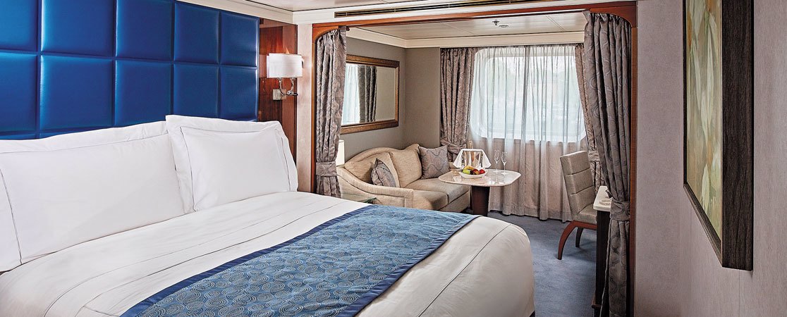 NAV-Deluxe-Window-Suite.jpg