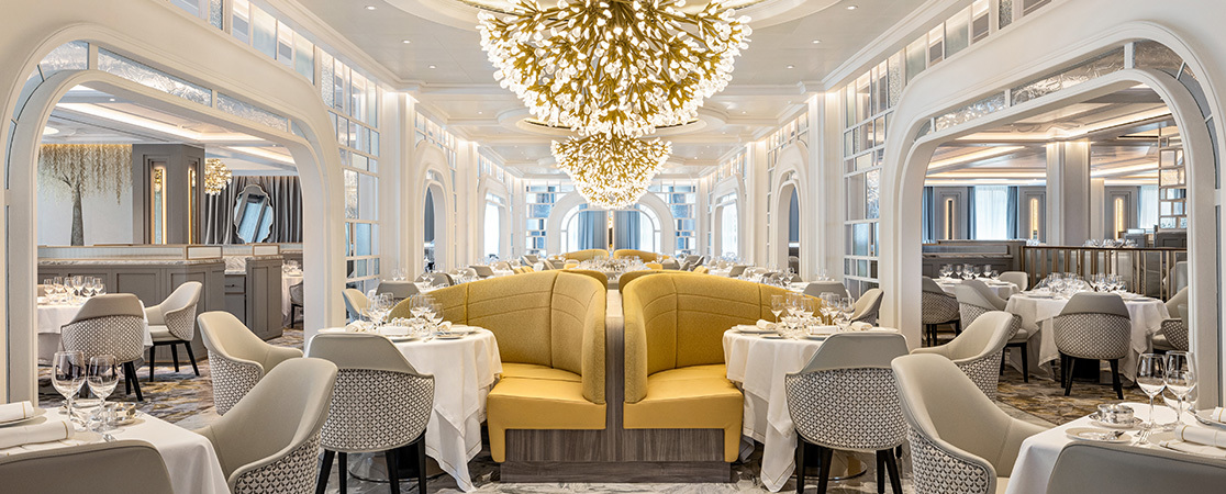The Grand Dining Room on Oceania Vista