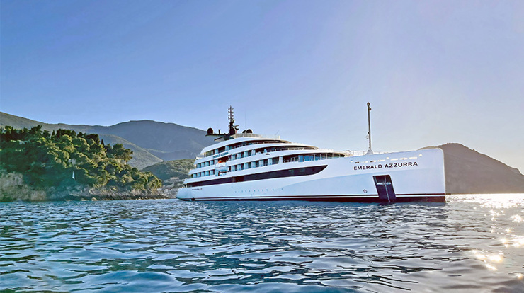 Emerald Azzurra